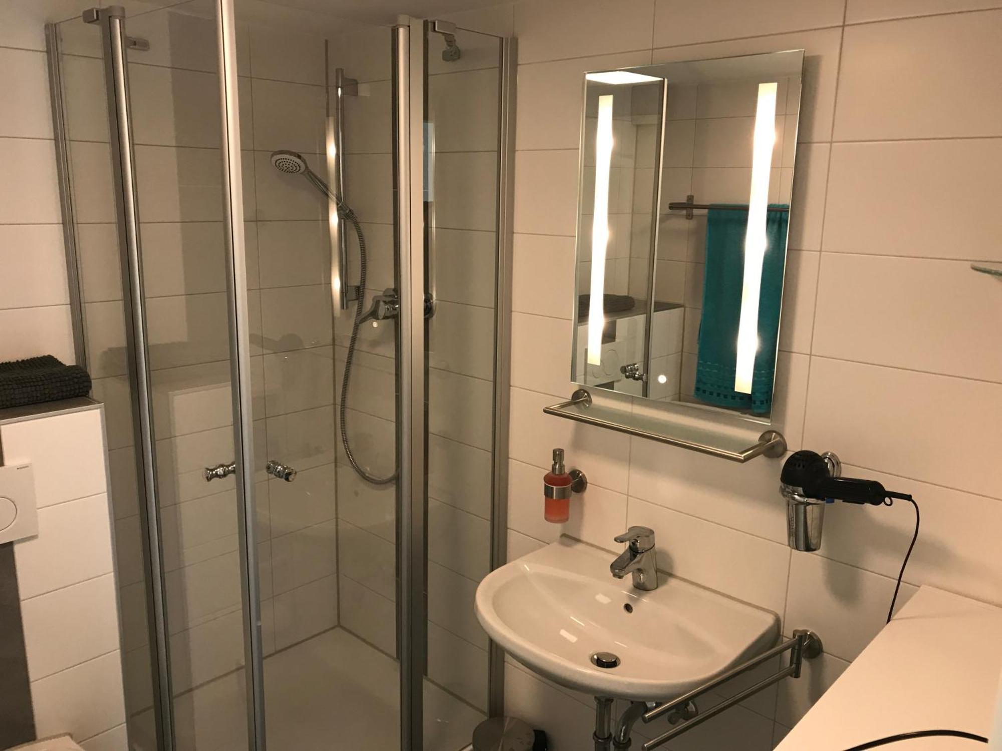Wendlers Ferienwohnungen #1 #4 #5 #6 Behringersdorf Ruang foto