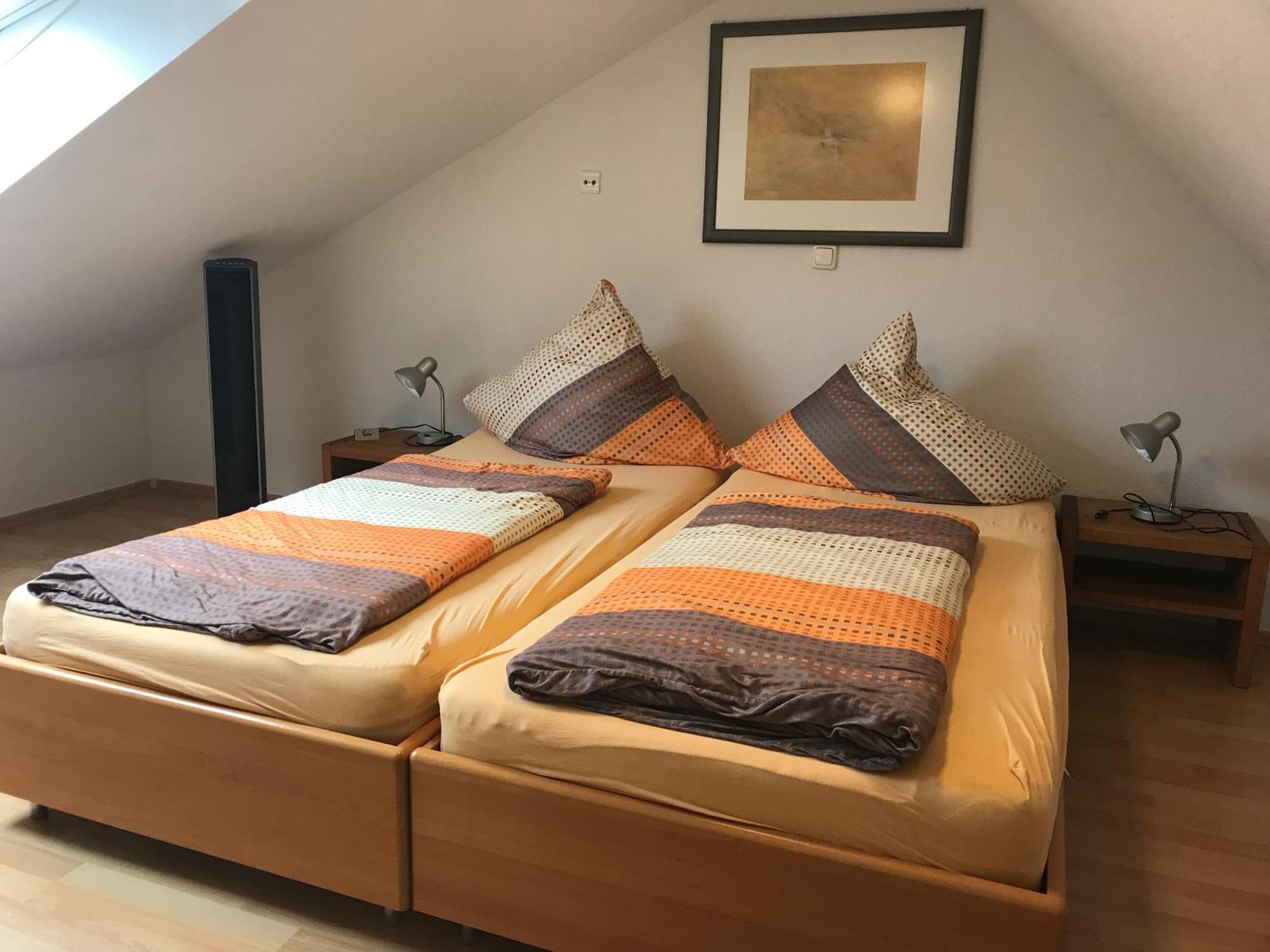 Wendlers Ferienwohnungen #1 #4 #5 #6 Behringersdorf Ruang foto
